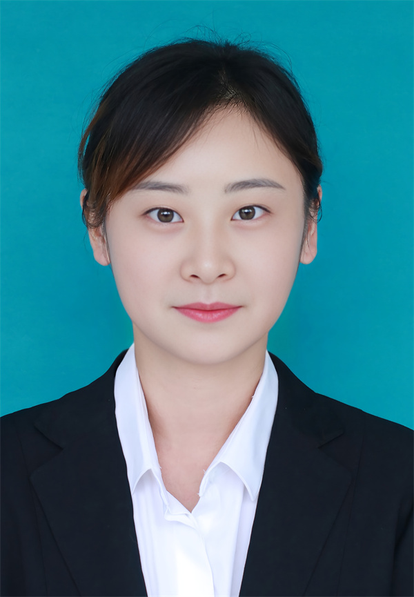 瞿世英学生处副主任
